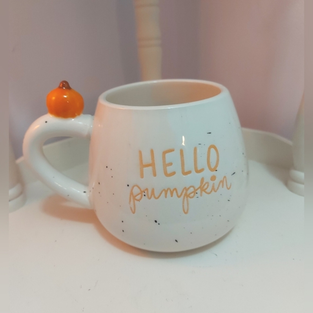 Dayna Lee Collection Mug Hello Pumpkin